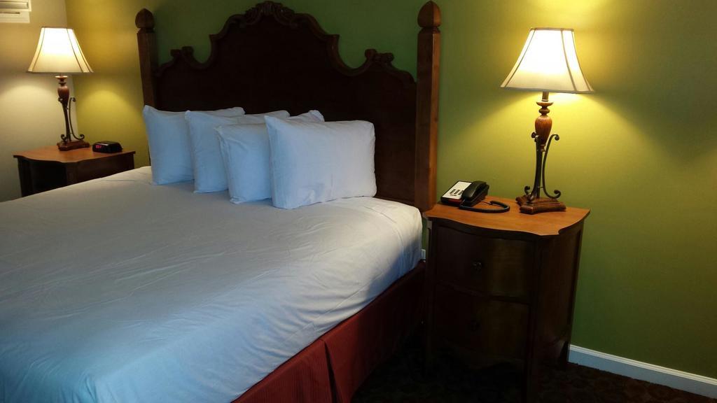 Kentucky Lake Inn Gilbertsville Eksteriør billede