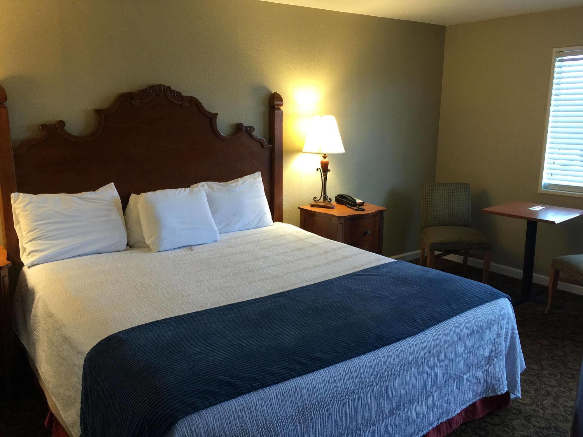 Kentucky Lake Inn Gilbertsville Eksteriør billede